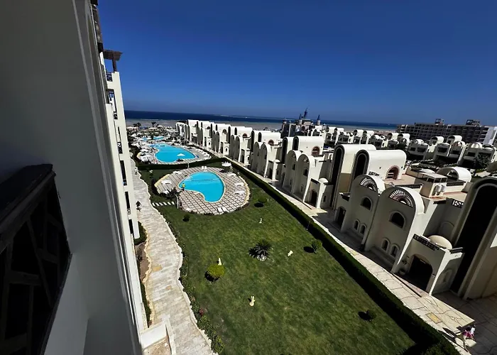 Joyful And Unique Sea View 5 Star Not For Egyptian *
